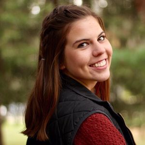 Meet your Posher, Lydia